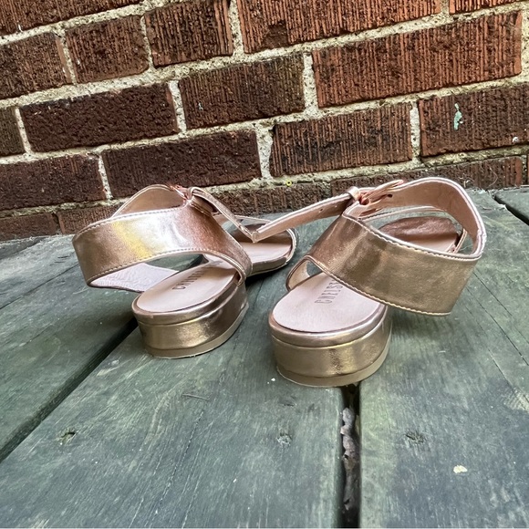 Chelsea Crew Rose Gold Flat Leather Sandals Size 7 - Picture 4 of 6